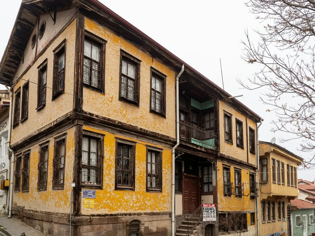 Peut-on vendre une maison avec un toit en amiante ?